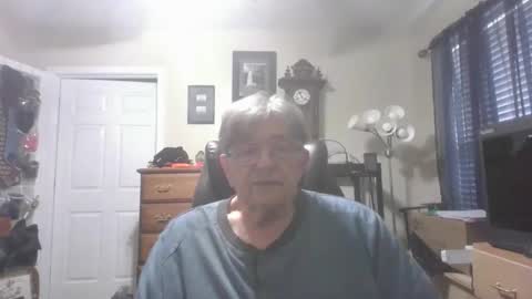 Snapshot of fatdickad chatting on 04.08.26 fatdickad online show from 04.08.26