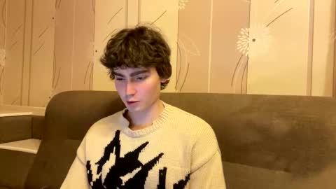 Snapshot of faustfrost chatting on 10.09.25 Faust online show from 10.09.25