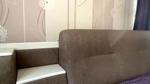 Snapshot of faustfrost chatting on 10.20.25 Faust online show from 10.20.25