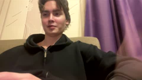 Snapshot of faustfrost chatting on 12.01.25 Faust online show from 12.01.25