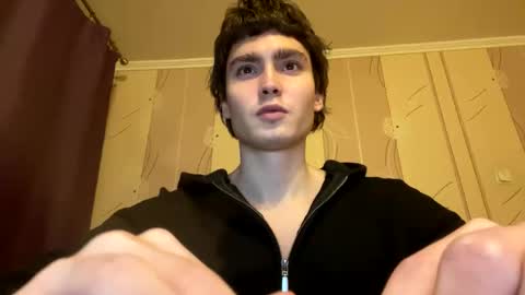 Snapshot of faustfrost chatting on 12.13.25 Faust online show from 12.13.25