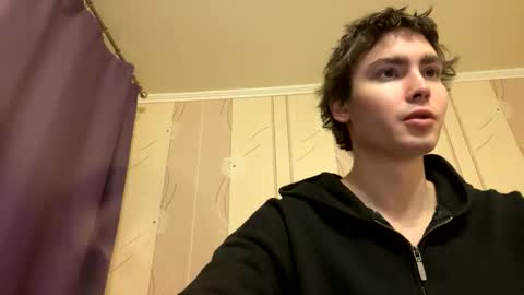 Snapshot of faustfrost chatting on 12.14.25 Faust online show from 12.14.25