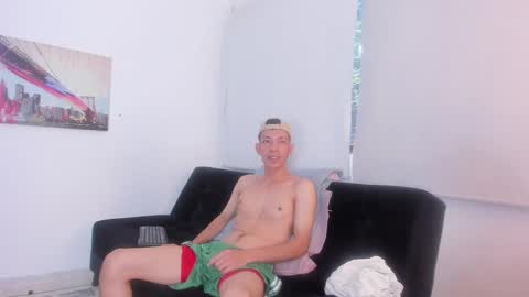 Favel Gomez online show from 01.08.25