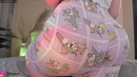 Snapshot of fay_miller2 chatting on 12.21.25 welcome to my world online show from 12.21.25