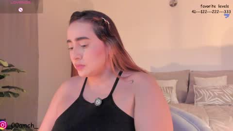 Snapshot of fay_miller2 chatting on 04.11.26 welcome to my world online show from 04.11.26