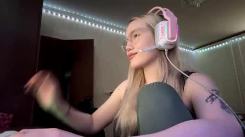 Snapshot of faybrechbiel chatting on 02.17.26 Melissa online show from 02.17.26