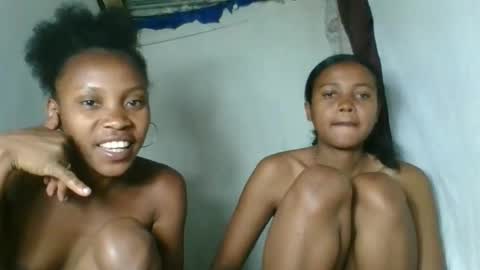 Snapshot of fayence09 chatting on 10.30.25 fayence09 online show from 10.30.25