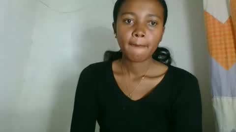 Snapshot of fayence09 chatting on 11.12.25 fayence09 online show from 11.12.25