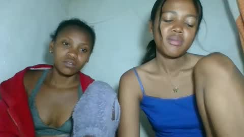 Snapshot of fayence09 chatting on 11.26.25 fayence09 online show from 11.26.25