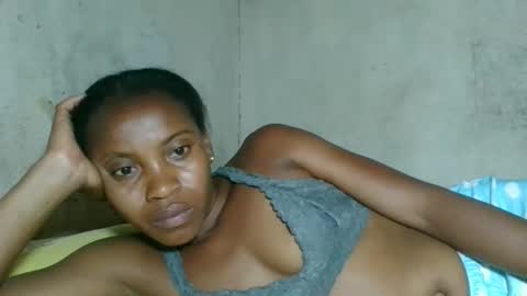 Snapshot of fayence09 chatting on 11.28.25 fayence09 online show from 11.28.25