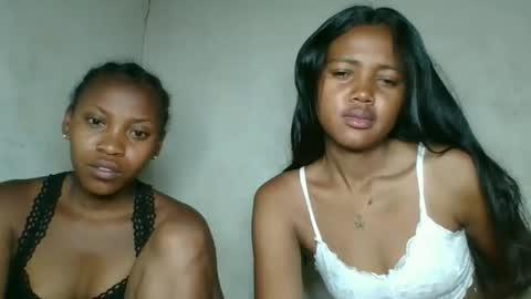 Snapshot of fayence09 chatting on 11.30.25 fayence09 online show from 11.30.25