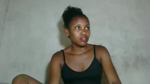 Snapshot of fayence09 chatting on 12.04.25 fayence09 online show from 12.04.25