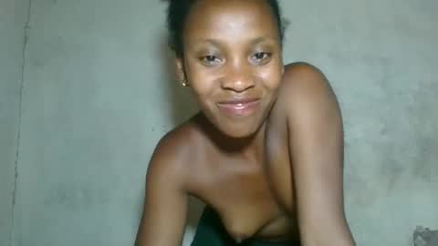 Snapshot of fayence09 chatting on 12.05.25 fayence09 online show from 12.05.25