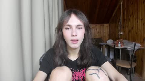 Snapshot of fcherthth chatting on 12.21.24 Mark online show from 12.21.24