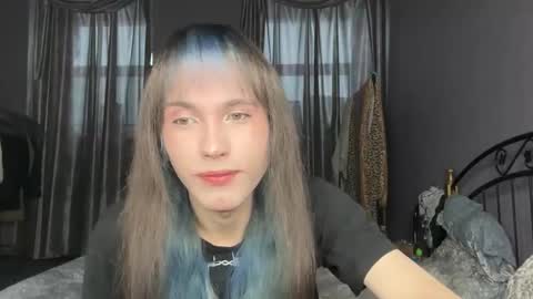 Snapshot of fcherthth chatting on 01.08.26 Mark online show from 01.08.26