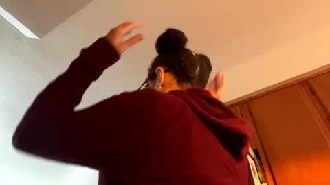 Snapshot of feetnymph chatting on 01.28.25 Soley online show from 01.28.25