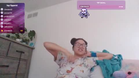 Snapshot of feetnymph chatting on 02.24.25 Soley online show from 02.24.25