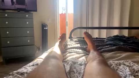 Snapshot of feetomines chatting on 10.11.25 FEETOMINES online show from 10.11.25