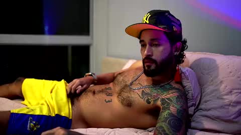 Snapshot of felix_candela chatting on 01.10.25 Felix Candela online show from 01.10.25