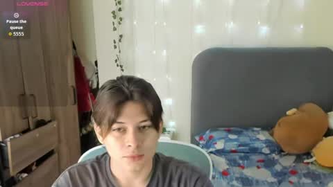 Snapshot of felix_leex chatting on 04.21.26 Felix leex online show from 04.21.26
