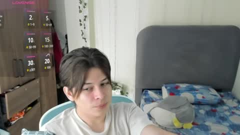 Snapshot of felix_leex chatting on 04.29.26 Felix leex online show from 04.29.26