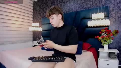 Femboy Max online show from 02.23.26