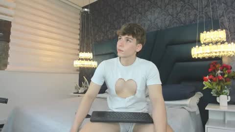 Femboy Max online show from 03.14.26