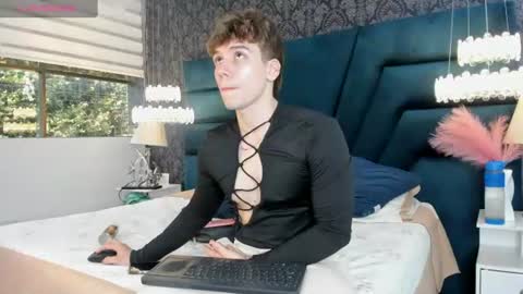 Femboy Max online show from 07.16.26