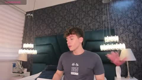 Femboy Max online show from 07.18.26