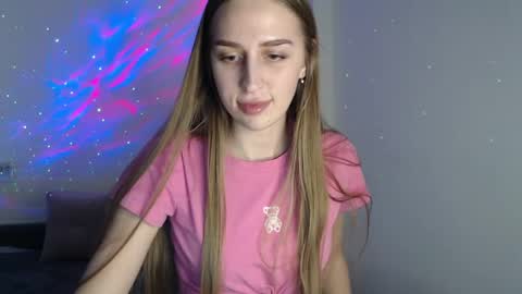 Snapshot of femkedejager chatting on 02.12.25 Femke online show from 02.12.25