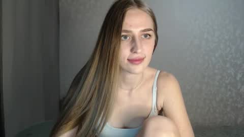Snapshot of femkedejager chatting on 02.26.25 Femke online show from 02.26.25