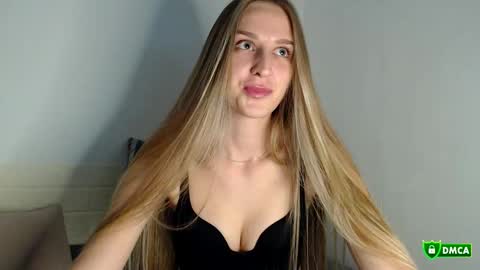 Snapshot of femkedejager chatting on 09.27.25 Femke online show from 09.27.25