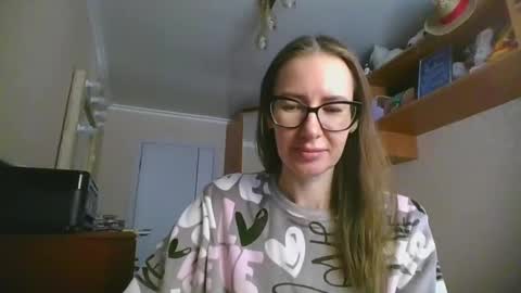 Snapshot of feraliss chatting on 11.26.25 feraliss online show from 11.26.25