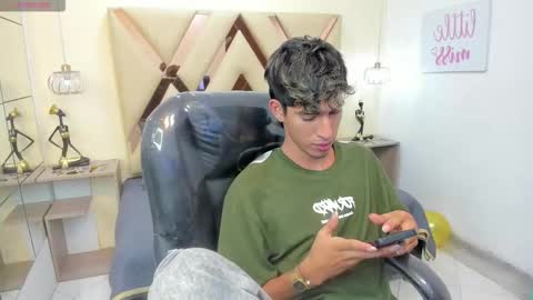 FER PHOENIX online show from 10.26.25