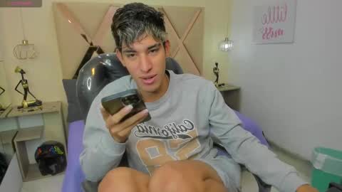 FER PHOENIX online show from 10.29.25