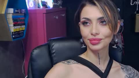 Sarah online show from 01.23.25