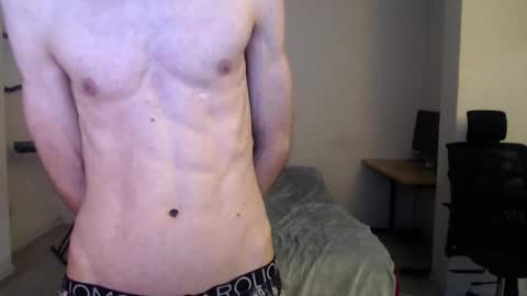 Snapshot of feuerfree chatting on 03.04.25 FeuerHeat online show from 03.04.25