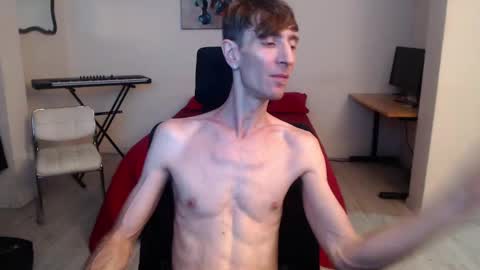 Snapshot of feuerfree chatting on 03.08.25 FeuerHeat online show from 03.08.25