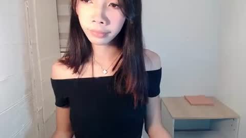 Snapshot of feyaaa chatting on 01.27.25 feyaaa online show from 01.27.25