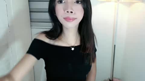 Snapshot of feyaaa chatting on 02.11.25 feyaaa online show from 02.11.25