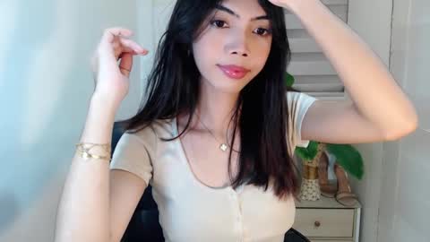 Snapshot of feyaaa chatting on 03.05.25 feyaaa online show from 03.05.25