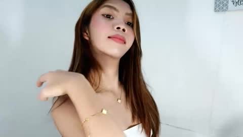 Snapshot of feyaaa chatting on 10.01.25 feyaaa online show from 10.01.25