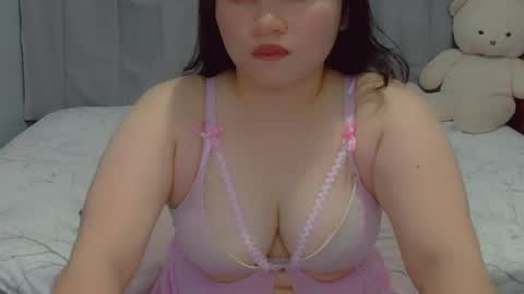 Snapshot of fhwilloughbyxx chatting on 04.17.26 fhwilloughbyxx online show from 04.17.26