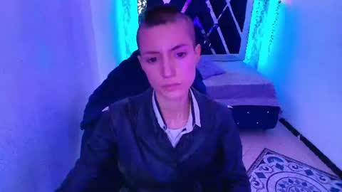   online show from 08.05.26
