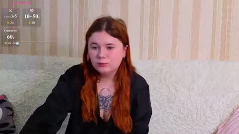 Snapshot of fiery_foxy chatting on 06.10.26 Mabel online show from 06.10.26
