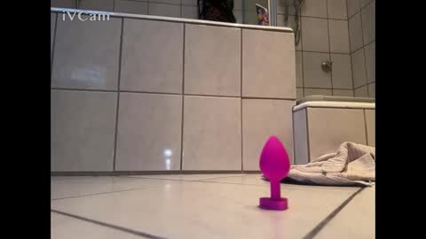 Snapshot of fighter996 chatting on 02.13.25 Fighter996 online show from 02.13.25