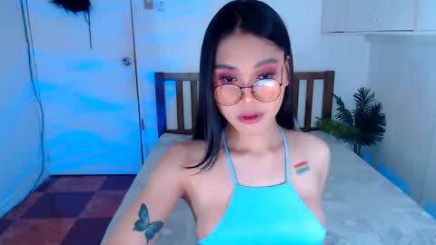Snapshot of filipina_sassyqirl19xxx chatting on 01.12.25 sweet online show from 01.12.25