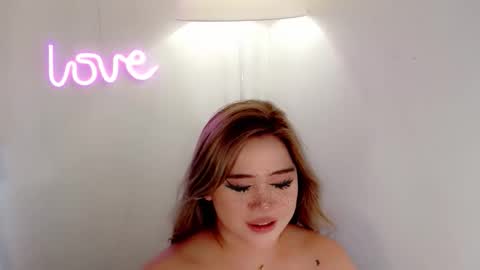 Snapshot of filipina_slutty69xxx chatting on 10.11.25 Angela DONT FORGET TO FOLLOW AND GIVE ME APPRECIATION online show from 10.11.25