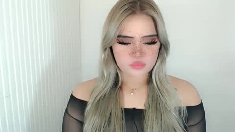 Snapshot of filipina_slutty69xxx chatting on 12.14.25 Angela DONT FORGET TO FOLLOW AND GIVE ME APPRECIATION online show from 12.14.25