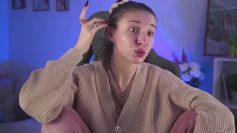 Snapshot of filipinaadams chatting on 12.12.24 cap and Lana  online show from 12.12.24